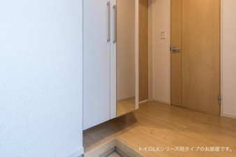 ヴィオラ【玄関】