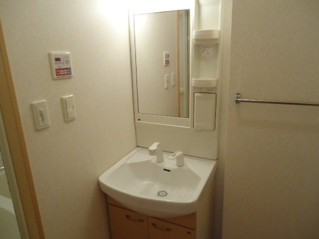 ＯＲＩＯＮ【独立洗面台】洗髪洗面化粧台