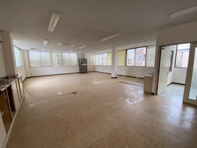 三口新町ビル（仮）【内装】2階フロアは広々見渡せます。