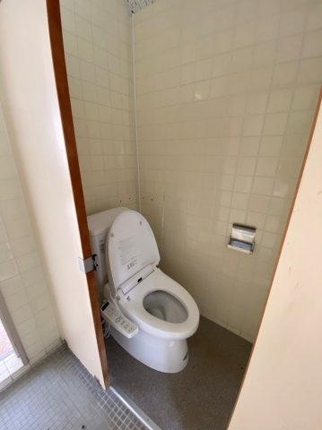三口新町ビル（仮）【トイレ】2階トイレはウォシュレット付き