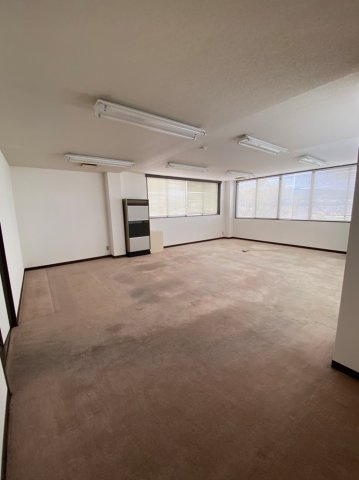 三口新町ビル（仮）【内装】3階フロアは絨毯敷