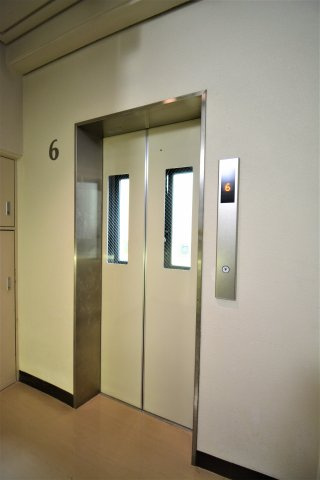 プレジデント寄居【共有部分】エレベーターです。
