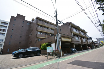 プレジデント寄居【外観】学校、商業施設徒歩圏内と生活環境充実♪