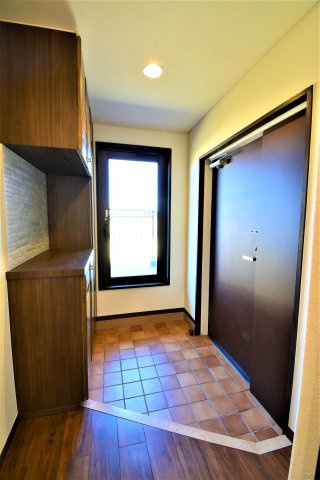 プレジデント寄居【玄関】収納スペースたっぷりの玄関です！