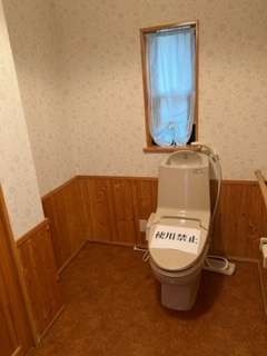 鳥取市吉成中古戸建て【トイレ】車イスでも入れる広々とした設計になっています