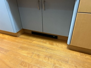 鳥取市吉成中古戸建て【キッチン】床暖房が付いているので、足元も暖かいです