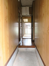 草木貸家【玄関】