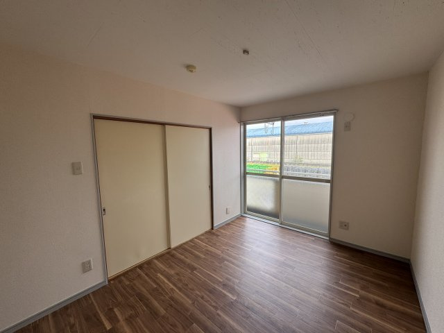 サンハイツ外堀【洋室】