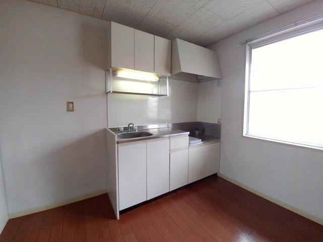 キッチン横に窓があります！