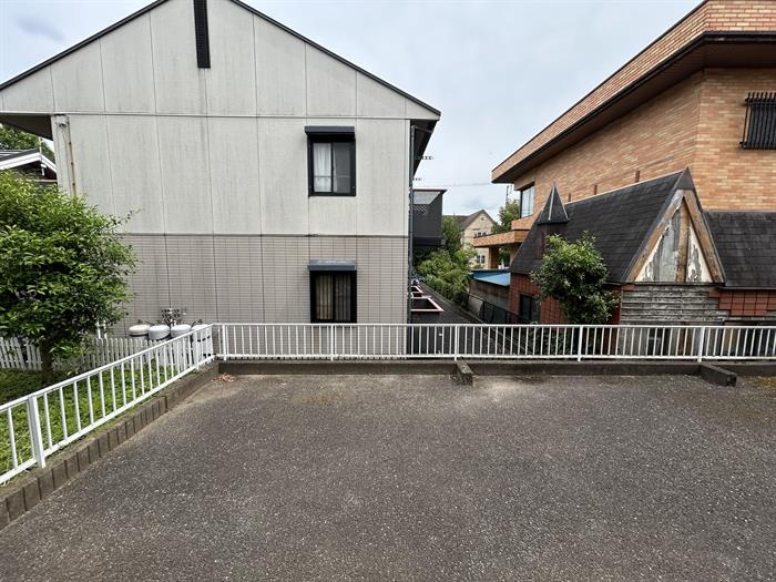 落ち着いた住宅街を望む、開放感のある眺望♪