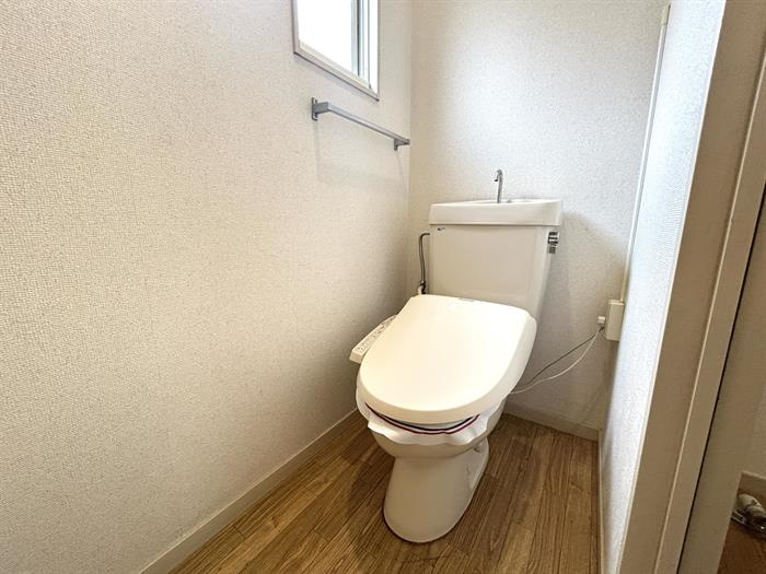 シンプルで使いやすく、清潔感のあるトイレです！