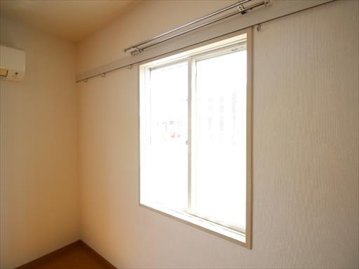 2面窓で日当たりも風通しも良好！
