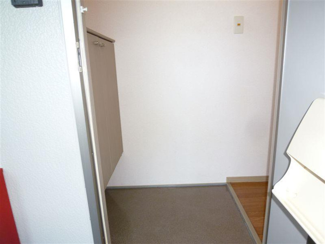 別の部屋の写真となりますので現地ご確認ください