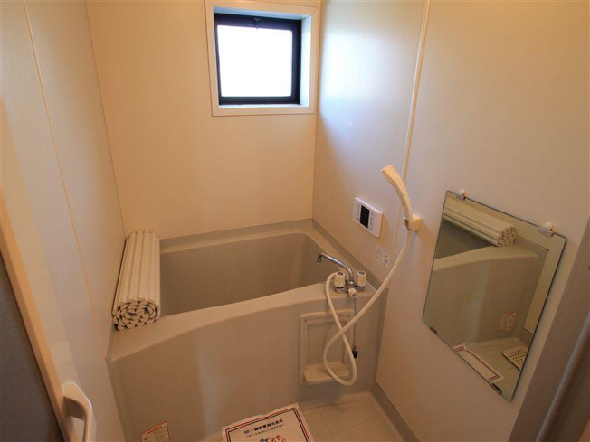 別の部屋の写真となりますので現地ご確認ください