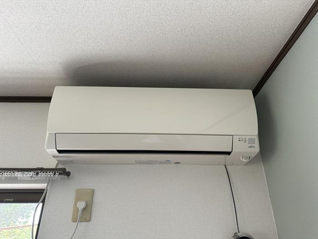 洋室にエアコン完備★
