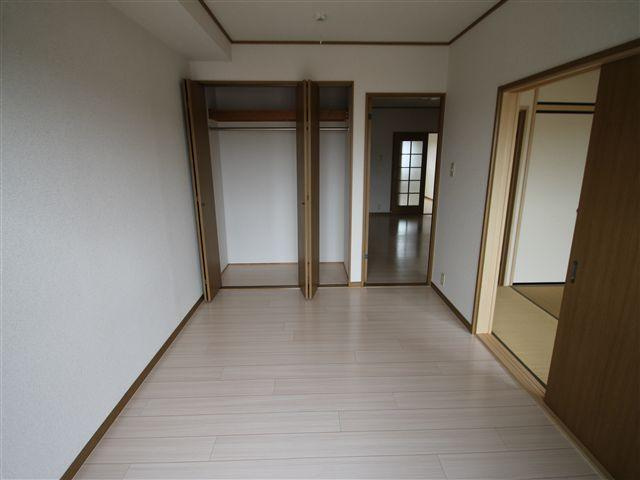 日当たりの良い南向き！
