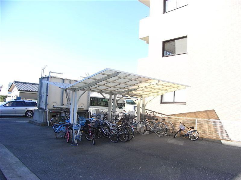 駐輪場あります