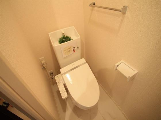 清潔感のあるトイレです