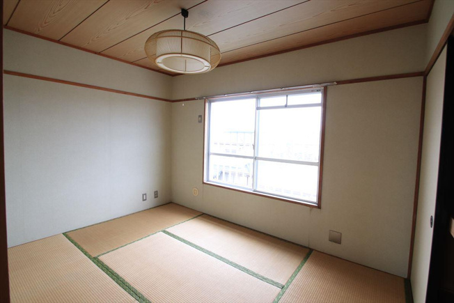 畳は落ち着きますね！