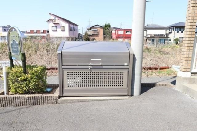 ゴミストッカー
