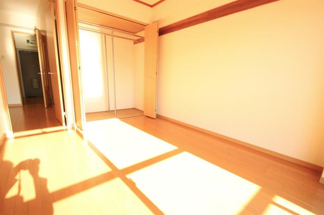他の部屋の写真となりますので現地ご確認ください。