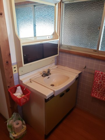 鳥取市佐治町加茂中古戸建て【独立洗面台】
