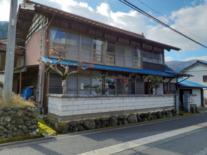鳥取市佐治町加茂中古戸建て【外観】