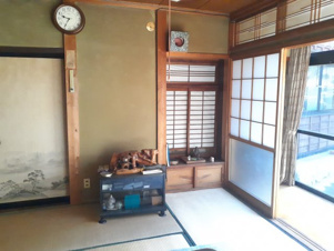 鳥取市佐治町加茂中古戸建て【居間・リビング】
