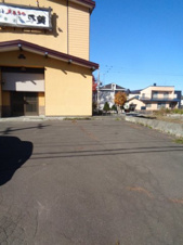 ふじ町2-3店舗付き住宅【駐車場】