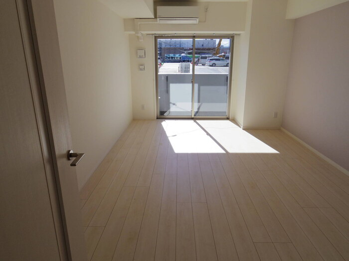 洋室(建設中)