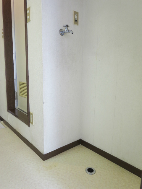 ファミーユ国分寺【キッチン】室内洗濯置場付きです。