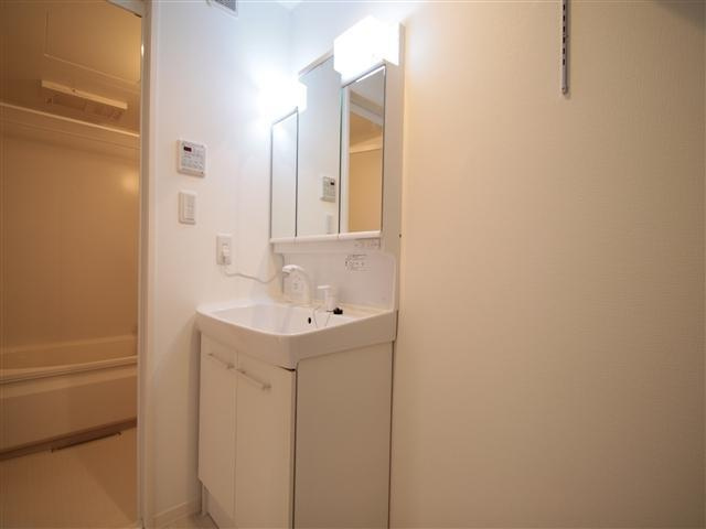 洗髪洗面化粧台