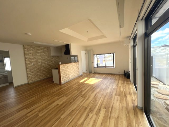 wisteria【居間・リビング】