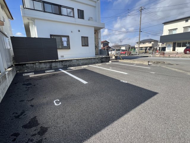 wisteria【駐車場】A.B区画