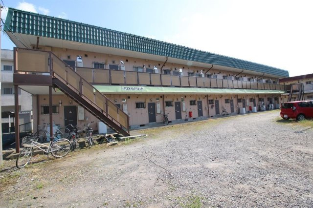 ２階建てアパート・外観塗装しました。