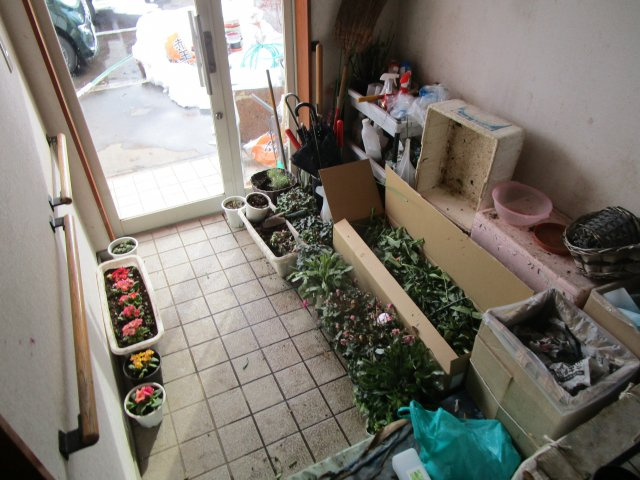 高山市初田町３丁目の店舗事務所【エントランス】