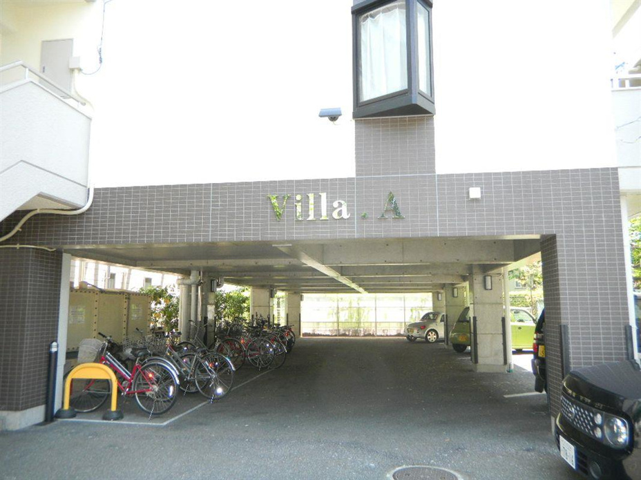 屋根付き駐車場