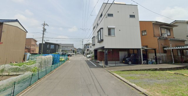 清須市桃栄四丁目　売地【前面道路含む現地写真】