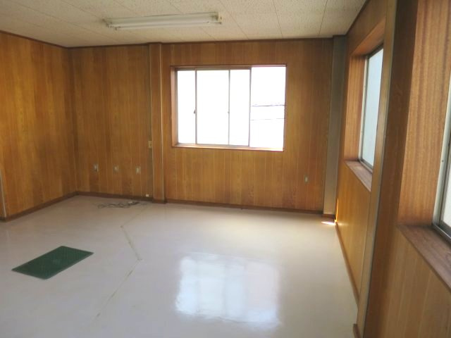 須ヶ口駅前事務所　２F【内装】