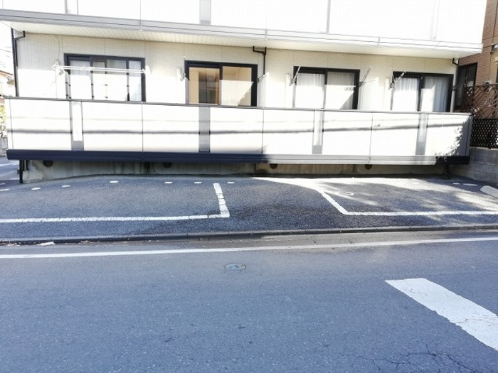 ヴァンベール【駐車場】駐車場