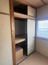 南住吉福田貸家【収納】1階階段下収納です。