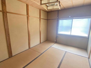 南住吉福田貸家【内装】2階の和室６帖です。