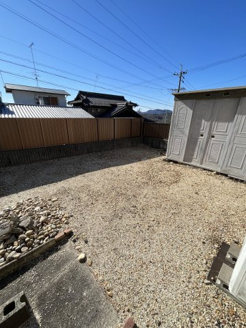 高田町貸家【庭】
