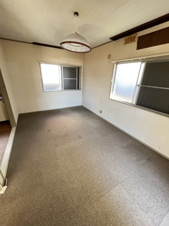 高田町貸家【居間・リビング】