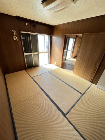 高田町11丁目貸家【和室】