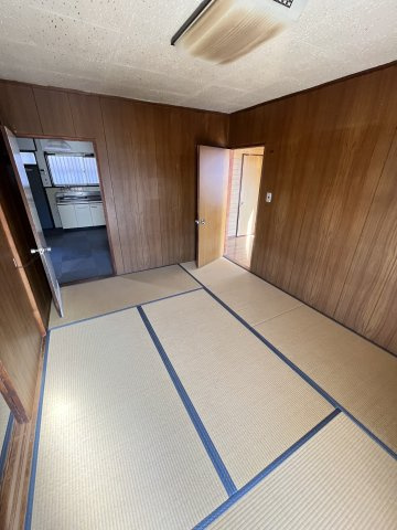 高田町11丁目貸家【和室】