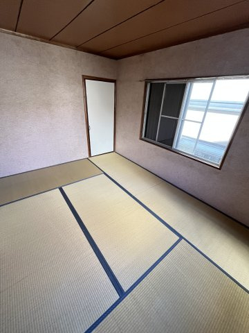 高田町11丁目貸家【子供部屋】