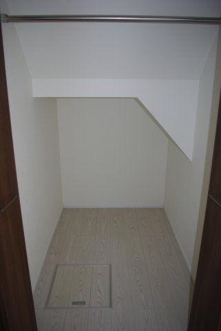 ジェニファー39（山風B棟）【収納】