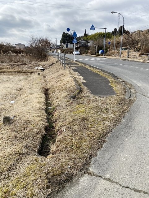 恵那市岩村町の売地【外観】現況写真（国道側の歩道）