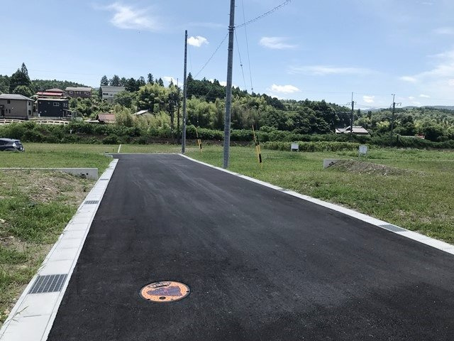 恵那市武並町竹折の売地【外観】現況写真(H・I区画:接道状況)